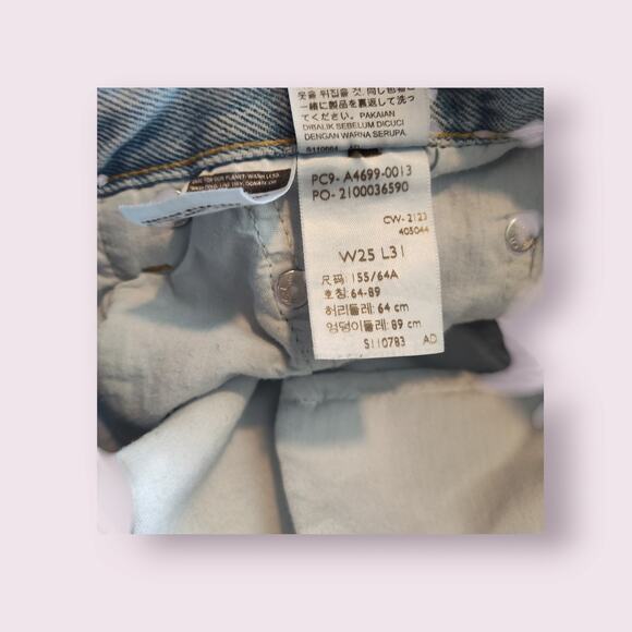 Levi's 501 81' Women's 25×31 Big E Light Wash Denim Vintage‎ Reproduction - Picture 8 of 16